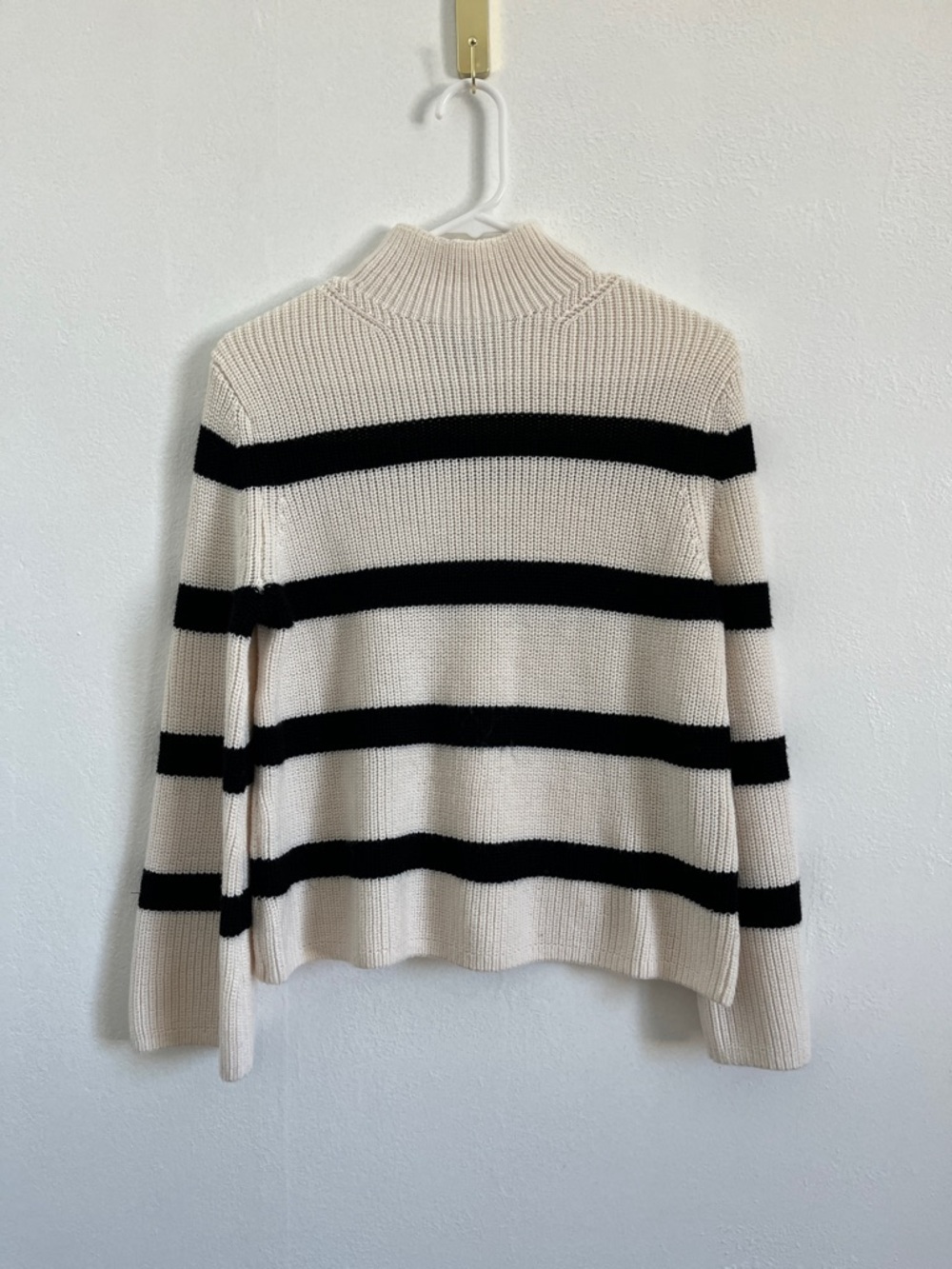Banana Republic Cream and Black Striped Mockneck Sweater Washable Merino Wool XS